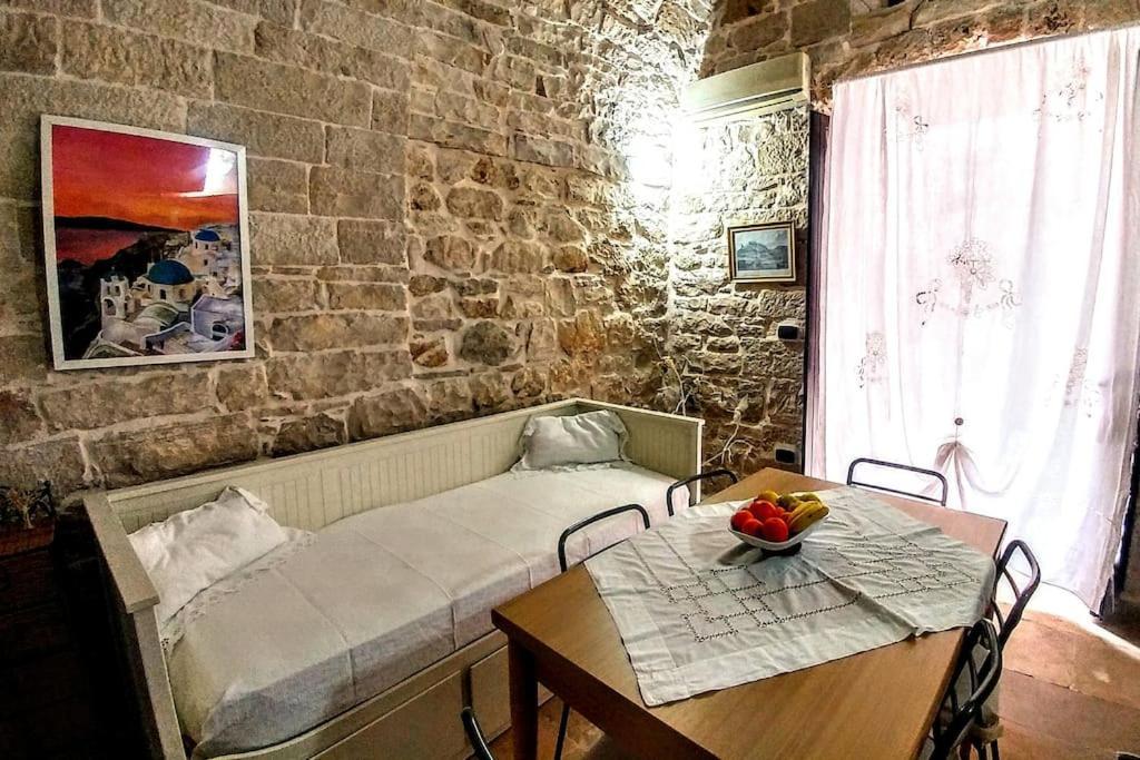Отель Rubini'S House Джовинаццо Экстерьер фото